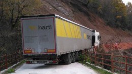 2 autisti seguono il navigatore