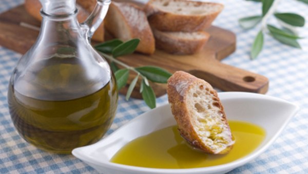 CONCORSO DI IDEE: 2500 EURO DI PREMIO PER CHI AVRÀ CREATO IL LOGO PIÙ BELLO DELL'OLIO LUCANO!