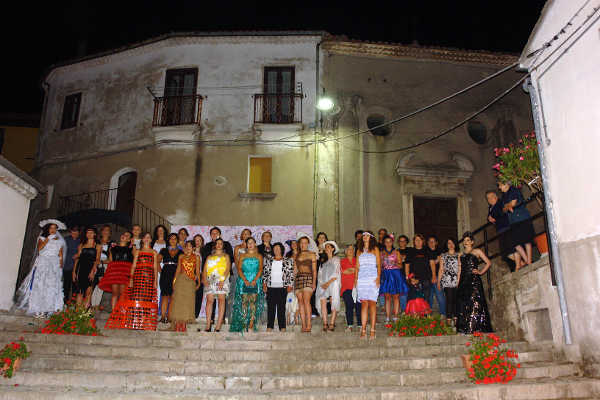 tutti gli abiti in concorso - Copia