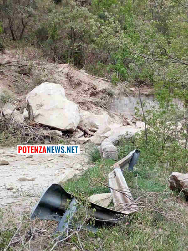 masso castelmezzano1