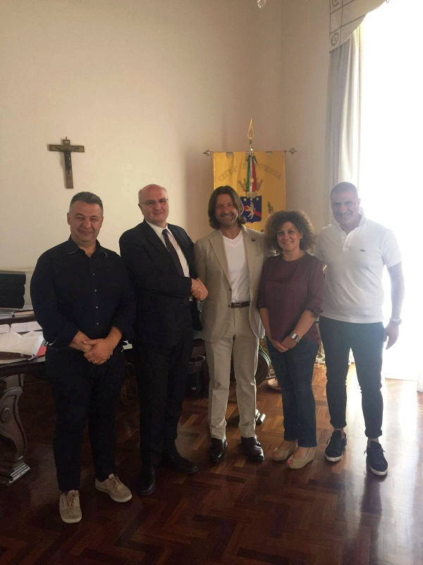 19850675_1217960641665534_825126042_o